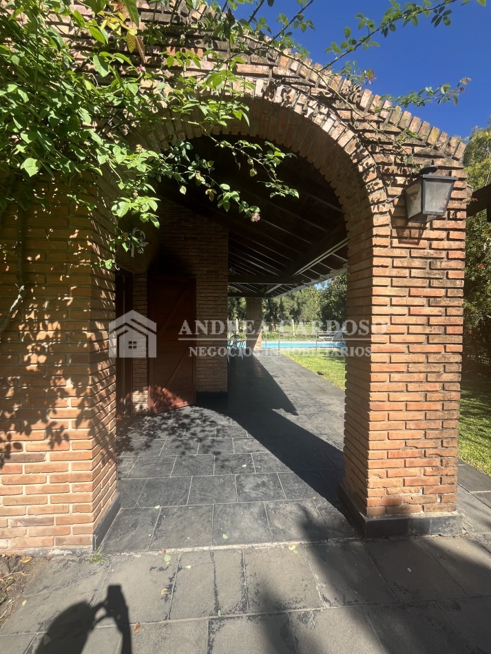 Casa en Country Banco Provincia