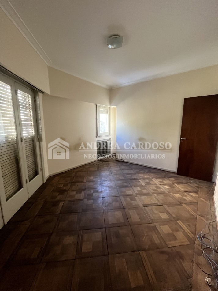 Casa En Castelar Norte