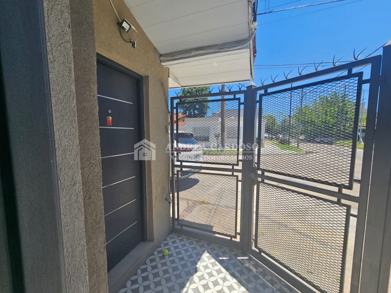 Hermosa Casa moderna en Castelar Norte 4 ambientes