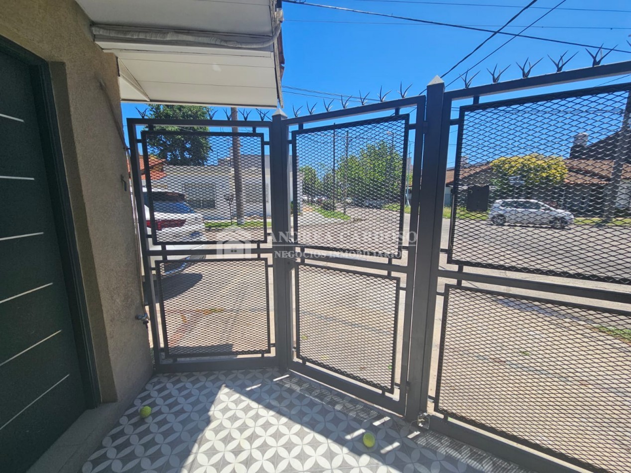 Hermosa Casa moderna en Castelar Norte 4 ambientes